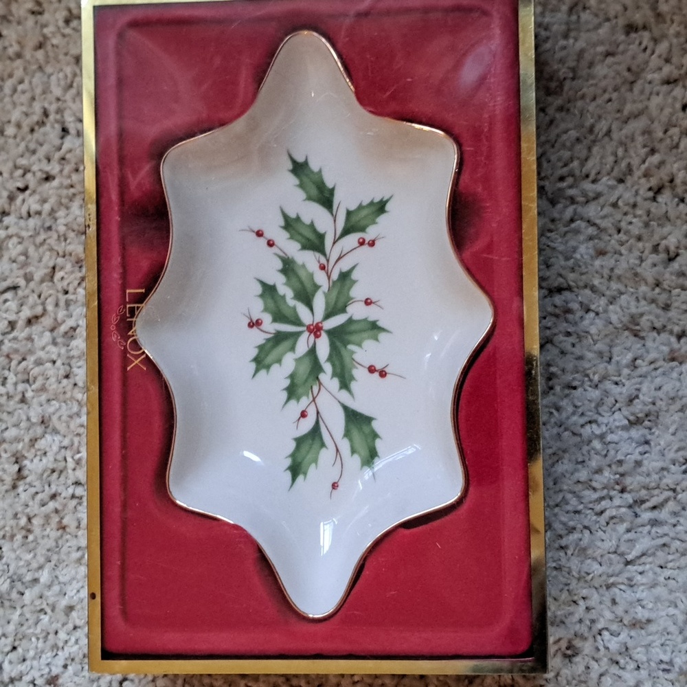 Lenox Holiday candy dish